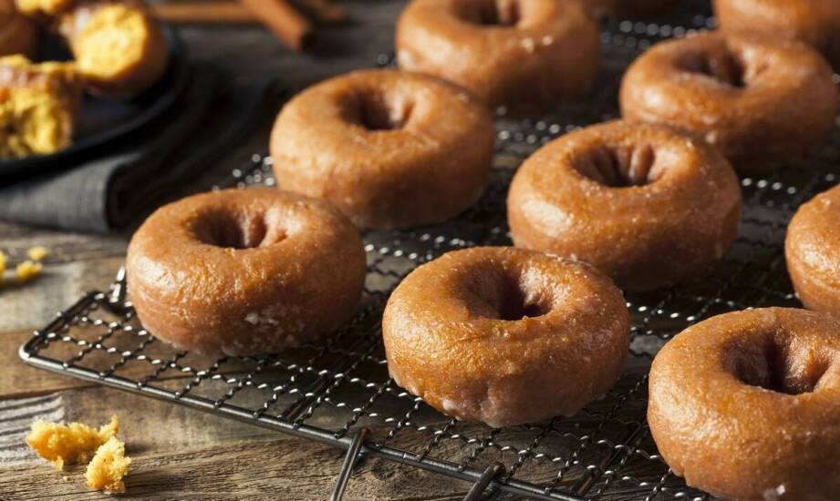 Po czym poznać świeże pączki z lokalnej cukierni, zanim zabierzesz je do domu
