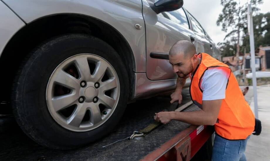 Awaria samochodu w okolicach Przytyka — jak zabezpieczyć auto i pasażerów do czasu pomocy