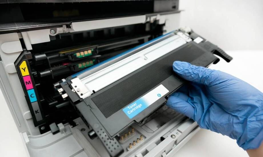 Co naprawdę decyduje o jakości zamiennika w drukarkach Konica Minolta Bizhub