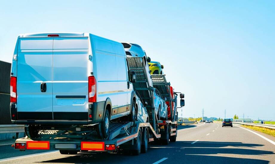 Ratownicze holowanie ciężarówki po awarii — co dzieje się od zabezpieczenia do dalszego transportu