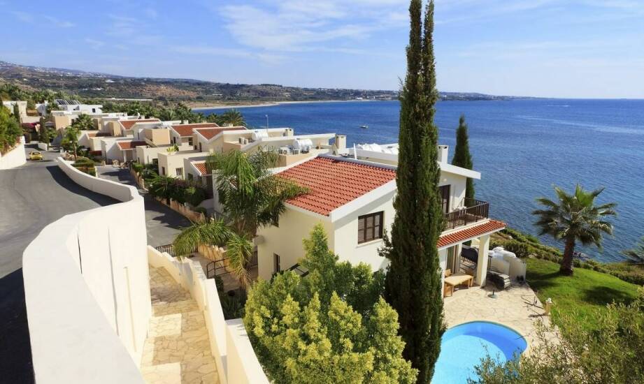 Który typ nieruchomości lepiej pasuje do pobytów, życia i inwestycji na Costa Blanca