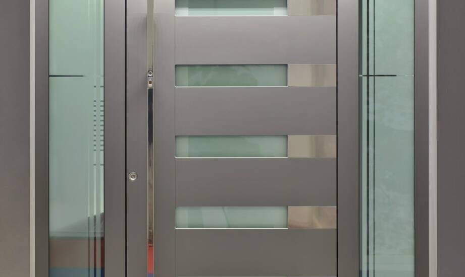 Od czego zależy izolacyjność i sztywność aluminiowych drzwi wejściowych w domu i mieszkaniu