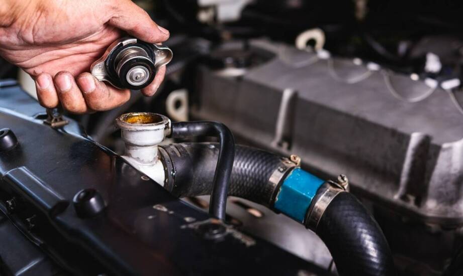 Co badanie oleju hydraulicznego mówi o wodzie, zabrudzeniach i zużyciu układu