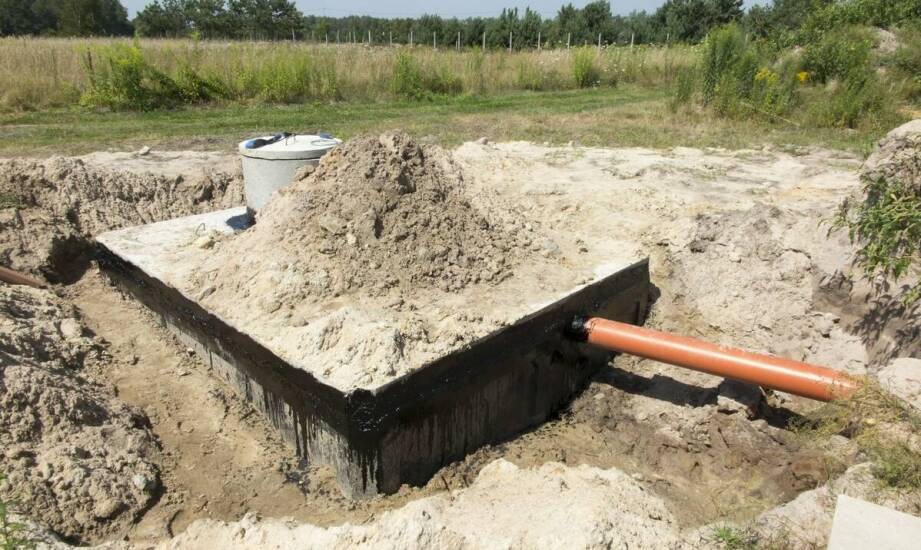 Dlaczego gliniaste grunty na Śląsku wymagają innego podejścia do podmurówki ogrodzenia