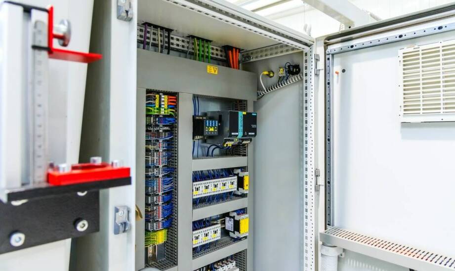 Komunikacja Profinet między falownikiem a Siemens S7 — dlaczego problemy częściej wynikają z parametrów niż z okablowania