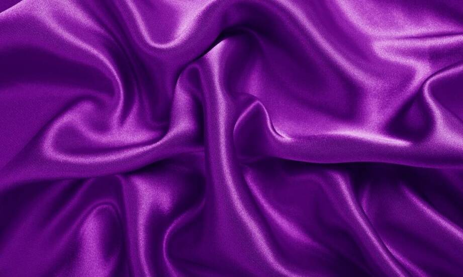 Dlaczego dres premium wygląda inaczej niż zwykły komplet sportowy — materiał, krój i wykończenie