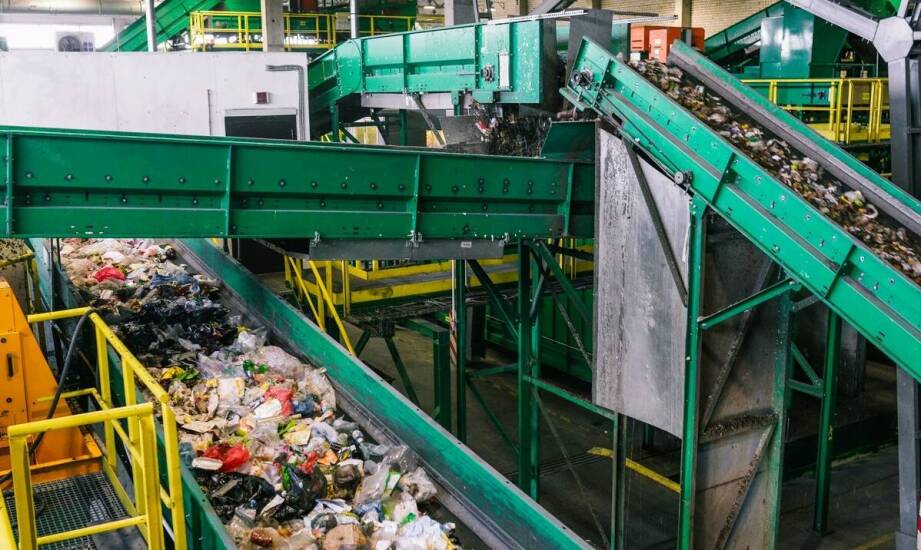 Jak zakład rozdziela mieszane odpady przemysłowe, zanim wybierze technologię obróbki