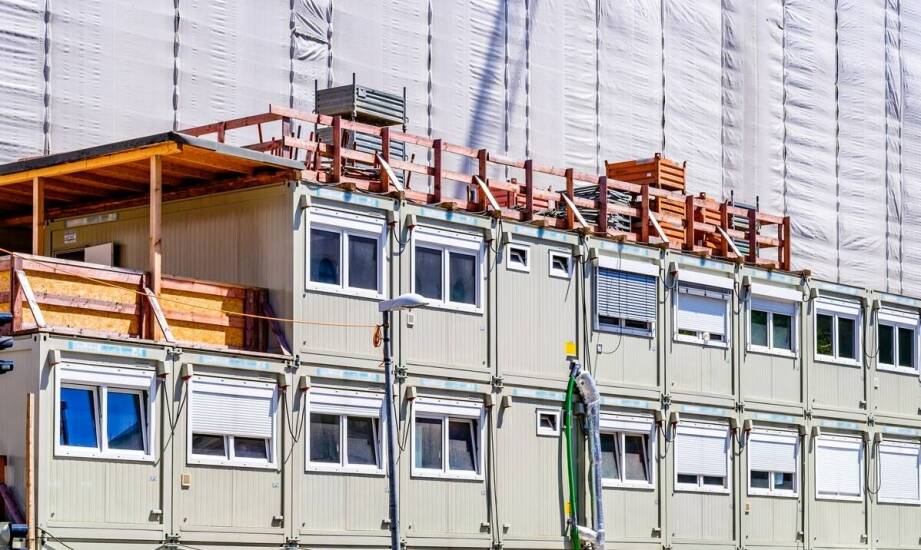 Inwestycja w hotel modułowy w Polsce: od czego zależą koszt i formalna gotowość obiektu