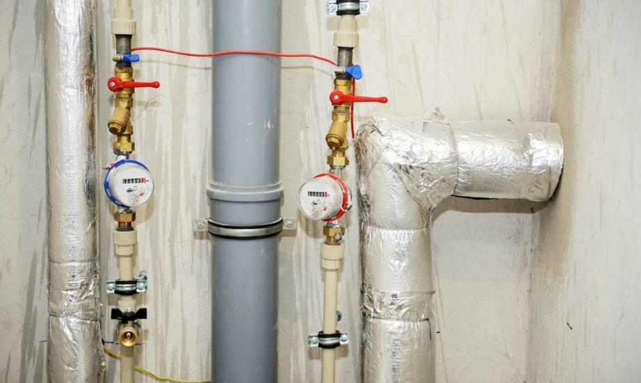 Dlaczego próba szczelności w bloku wymaga odróżnienia instalacji lokalu od wspólnych pionów