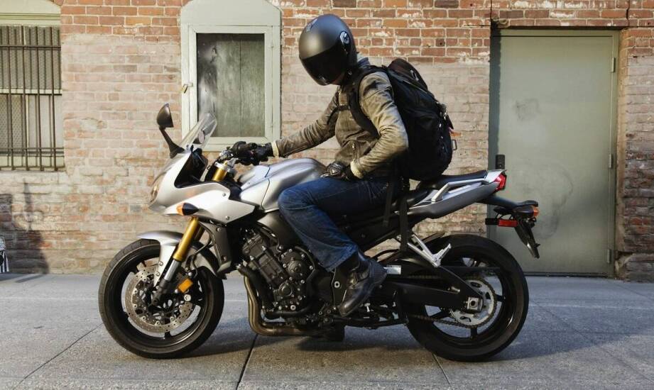 Jaki typ motocykla pasuje do miejskiej jazdy i weekendowych przejazdów przed wynajmem