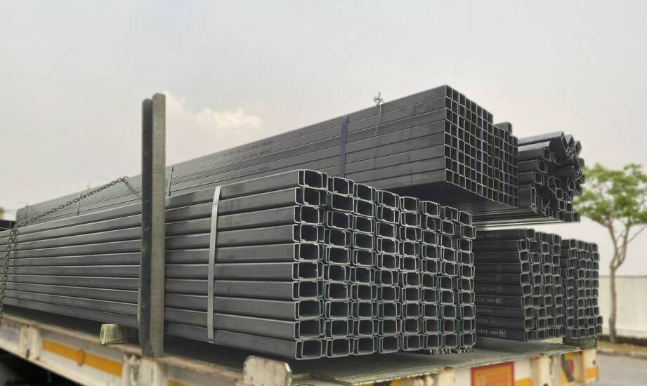 Jak masa profilu 100x100x6 wpływa na transport i planowanie cięcia w produkcji