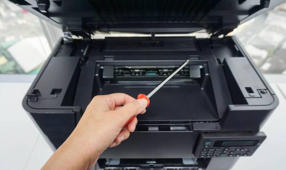 Typowe objawy awarii drukarki, które pokazują, że potrzebna jest diagnoza na miejscu