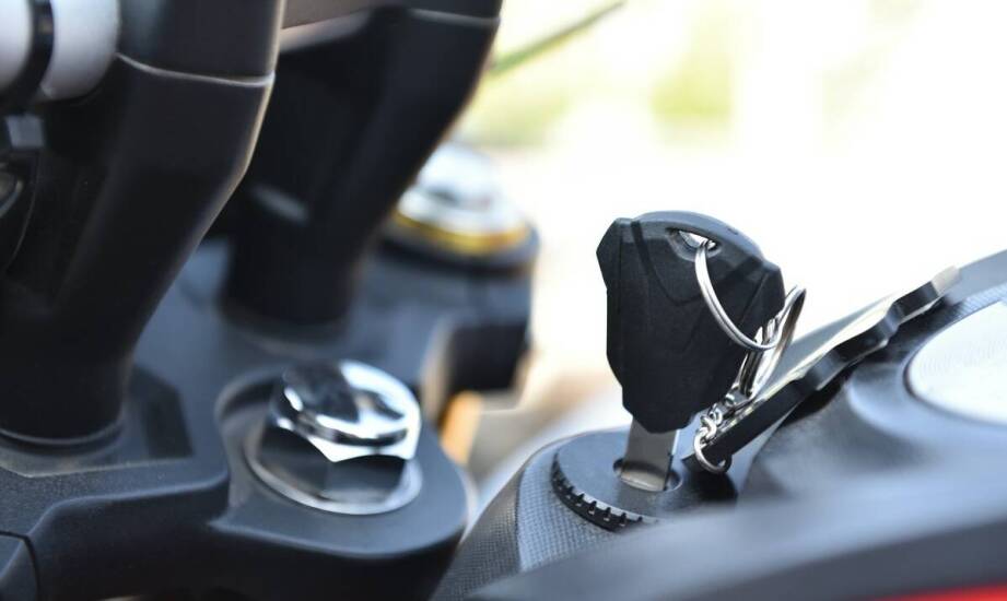 Objawy uszkodzonej stacyjki w motocyklu, skuterze i quadzie oraz pierwsza diagnostyka