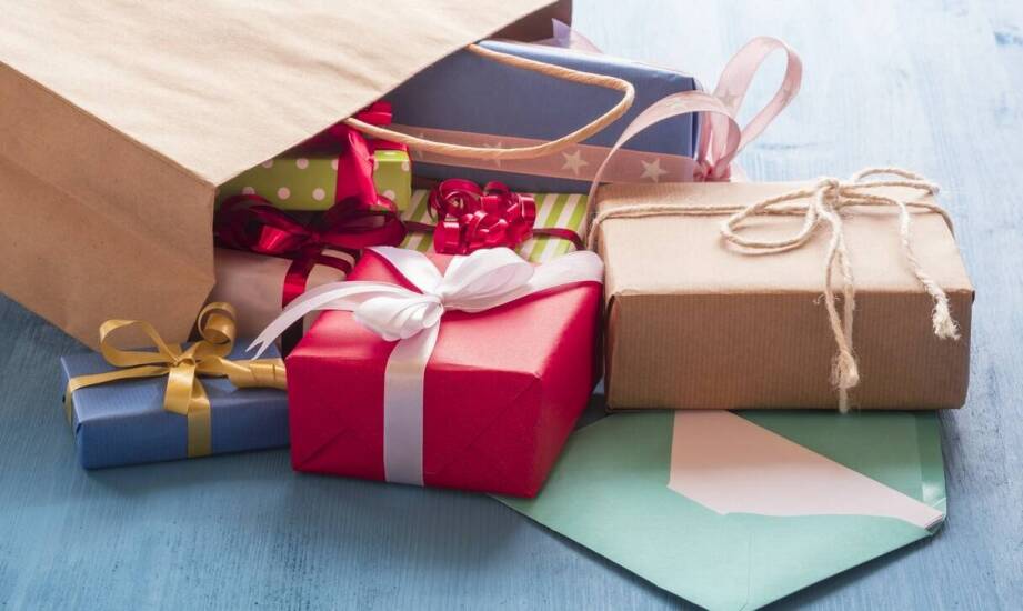 Sezonowość upominków okolicznościowych w dropshippingu — jak wyłapać popyt, zanim minie okazja