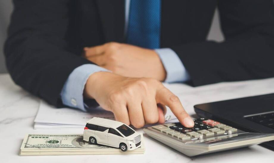 Czego szuka klient B2B na stronie firmy transportowej przy ładunku o dużej kubaturze