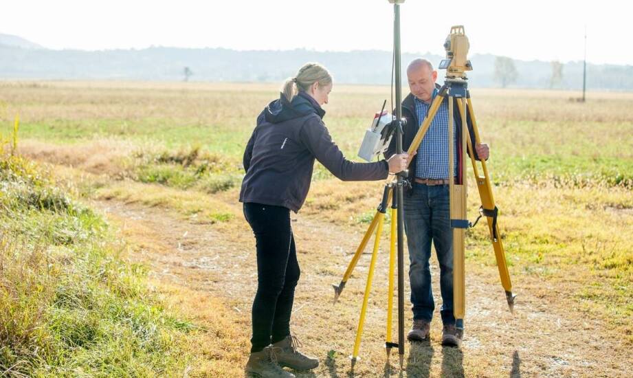 Powykonawcza inwentaryzacja geodezyjna domu — kiedy jest potrzebna przed sprzedażą