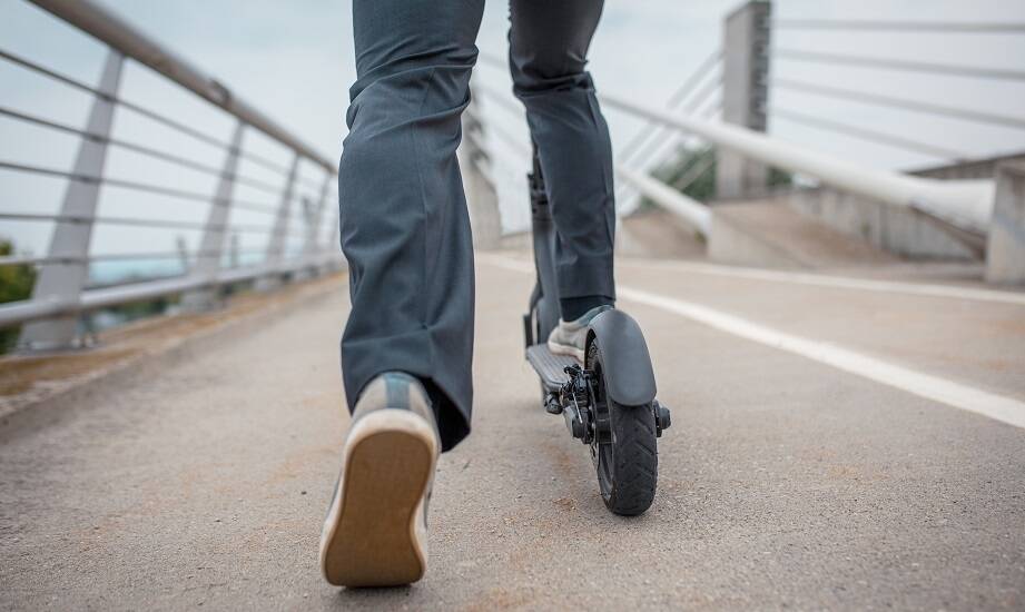 Street czy park? Jak geometria hulajnogi wpływa na kontrolę podczas trików