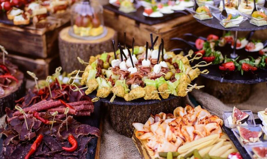 Jak przenieść kuchnię staropolską do menu eventowego bez utraty jej charakteru