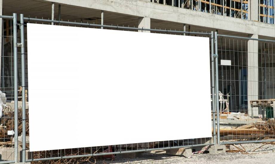 Tablica informacyjna budowy — jak połączyć wymogi formalne z czytelnym oznaczeniem terenu