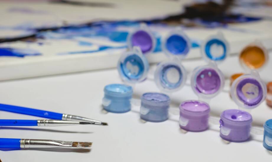 Kiedy farby artystyczne Amsterdam sprawdzają się na modelach z plastiku i żywicy