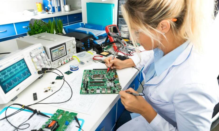 Jak ocenić, czy siedzisko ESD faktycznie ogranicza ryzyko uszkodzeń przy pracy z elektroniką