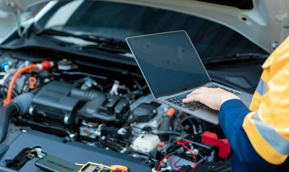 Jak ocenić mikrofon do testów NVH i akustyki w motoryzacji i lotnictwie pod kątem pasma i czułości
