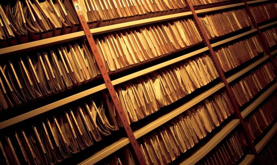 Dlaczego wycena archiwizacji papierowych dokumentów zależy od profilu akt i warszawskiej logistyki
