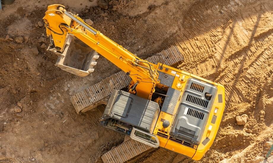 Oryginał, zamiennik czy regeneracja — jak ocenić część do maszyn Caterpillar w firmie