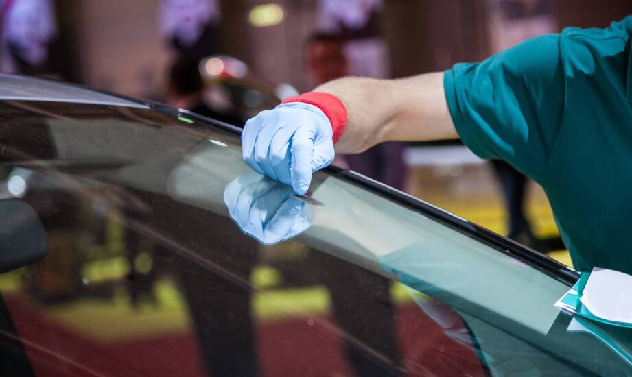 Smart glass, HUD i powłoki w szybie — dlaczego po wymianie kalibracja ADAS wymaga innego podejścia