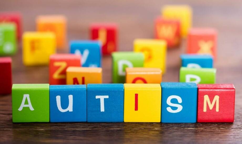 Jak terapia Vojty wspiera kontrolę postawy u przedszkolaka z autyzmem i ADHD