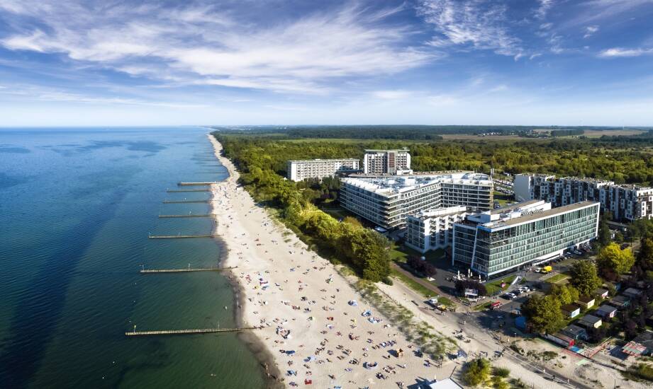 Nocleg blisko plaży w Kosakowie — kiedy lokalizacja naprawdę zmienia wygodę pobytu