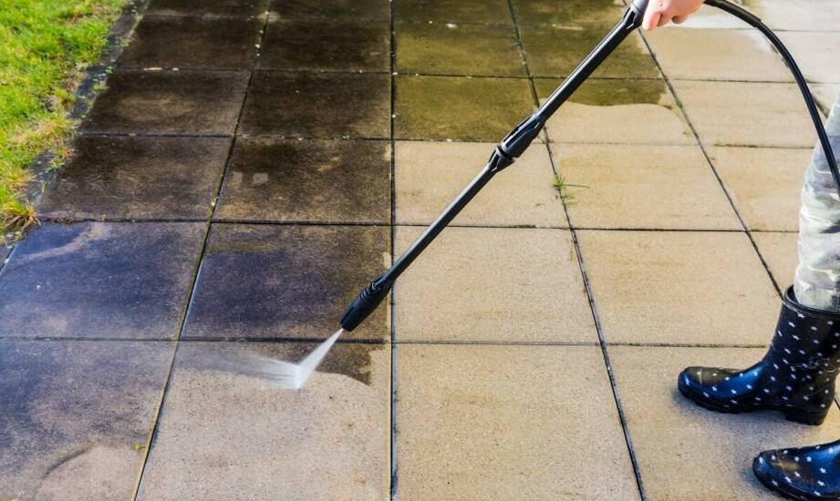 Jak wygląda wynajem sprzętu Karcher w Warszawie: formalności, kaucja i odbiór