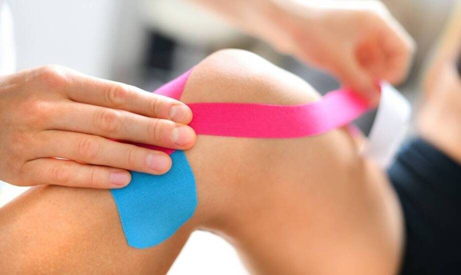 Kiedy plastrowanie dynamiczne wspiera rehabilitację domową, a kiedy nie zmienia przebiegu leczenia