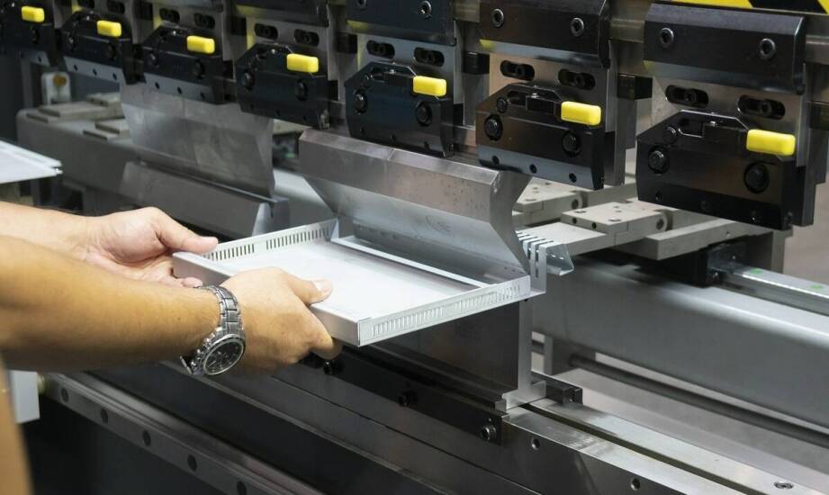 Jakie kompetencje producenta decydują o powodzeniu linii do hot stampingu