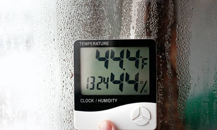 Dlaczego rejestrator temperatury i wilgotności pokazuje więcej niż jednorazowy pomiar w domu