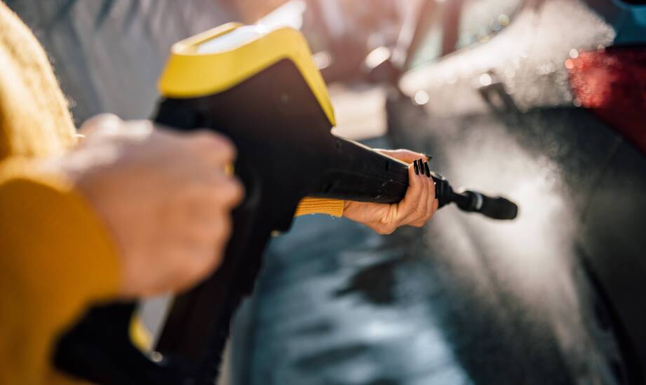 Jak zamontować głowicę pompy w myjce Karcher, żeby nie traciła ciśnienia po uruchomieniu