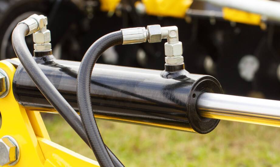 Jakie wymagania muszą spełniać cylindry hydrauliczne w maszynach budowlanych, górniczych i rolniczych