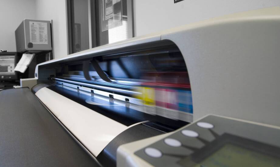 Kolorowy druk A3 w firmie — które parametry i koszty naprawdę decydują o zakupie