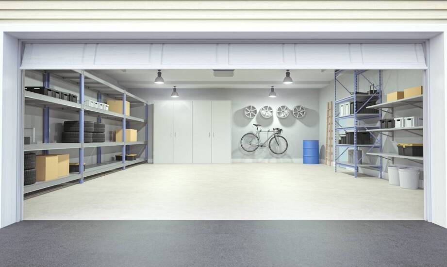 Jak zaplanować motobox na motocykl, żeby zmieścić pojazd, sprzęt i swobodne manewry