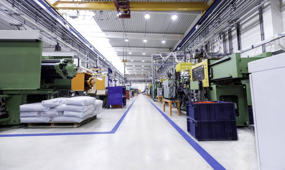 Aerozol olejowy w hali produkcyjnej — kiedy osobny system wychwytywania ma sens
