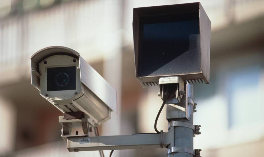 Montaż monitoringu w działającym obiekcie publicznym lub zakładzie — jak planuje się prace bez przestojów