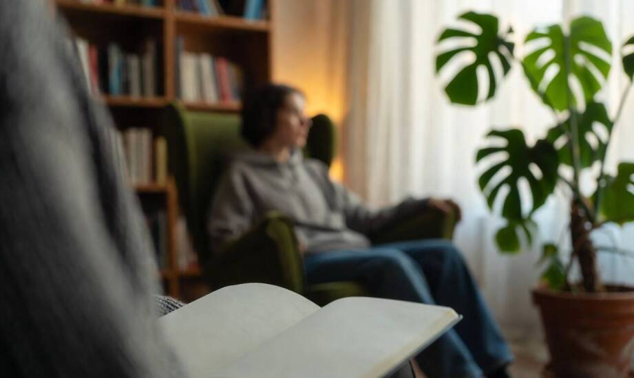 Jak wygląda pierwsza terapia poznawczo-behawioralna dla osób LGBT+ i jakie tematy zwykle się pojawiają