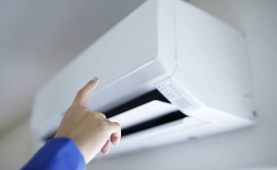 Jak dobrać klimatyzator Gree do mieszkania w bloku, gdy liczą się hałas i montaż