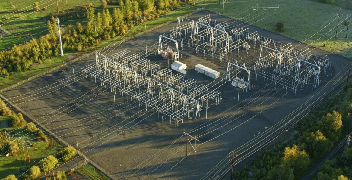 Jak przygotowuje się projekt sieci elektroenergetycznej dla inwestycji w Wielkopolsce przed uzgodnieniem z operatorem