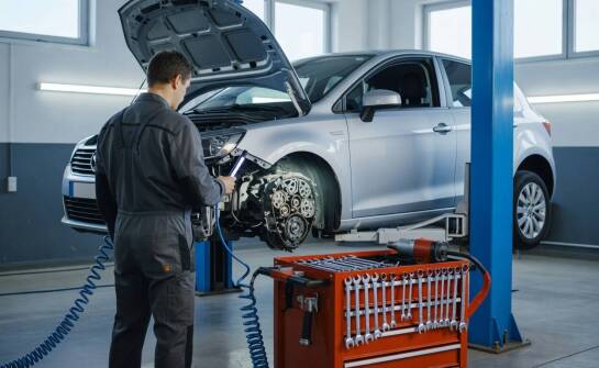 Jakie wyposażenie warsztatu naprawdę wspiera wymianę rozrządu w silniku 1.5 EcoBoost