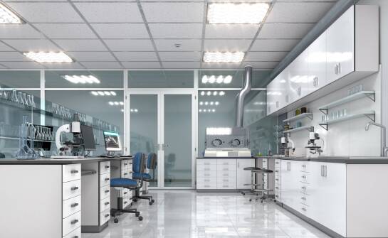 Przechowywanie chemikaliów w laboratorium: które cechy mebla decydują o zgodności z BHP