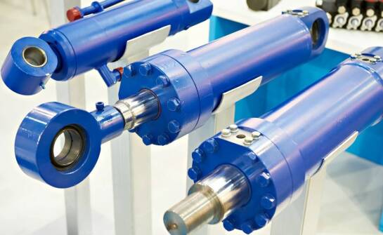 Jak producent potwierdza jakość cylindrów hydraulicznych przed odbiorem do maszyny ciężkiej