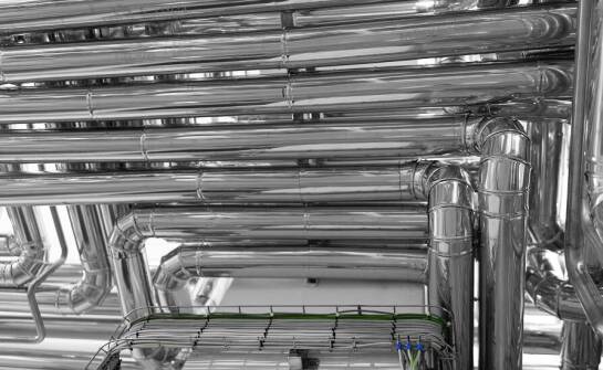 Dlaczego rurociągi technologiczne trzeba projektować razem z automatyką linii produkcyjnej