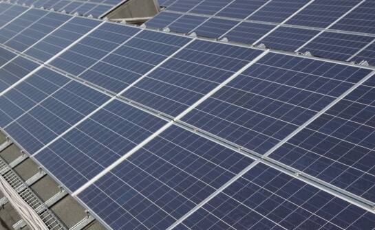 Dlaczego przewód solarny w dużej instalacji fotowoltaicznej decyduje o pracy całego układu