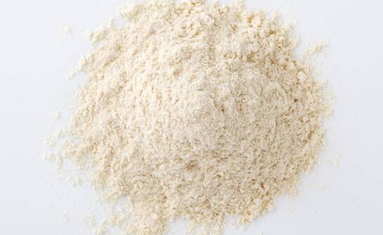 Wpływ pełnoziarnistych surowców pozbawionych glutenu na chłonność wody i ostateczną strukturę miękiszu w wypiekach
